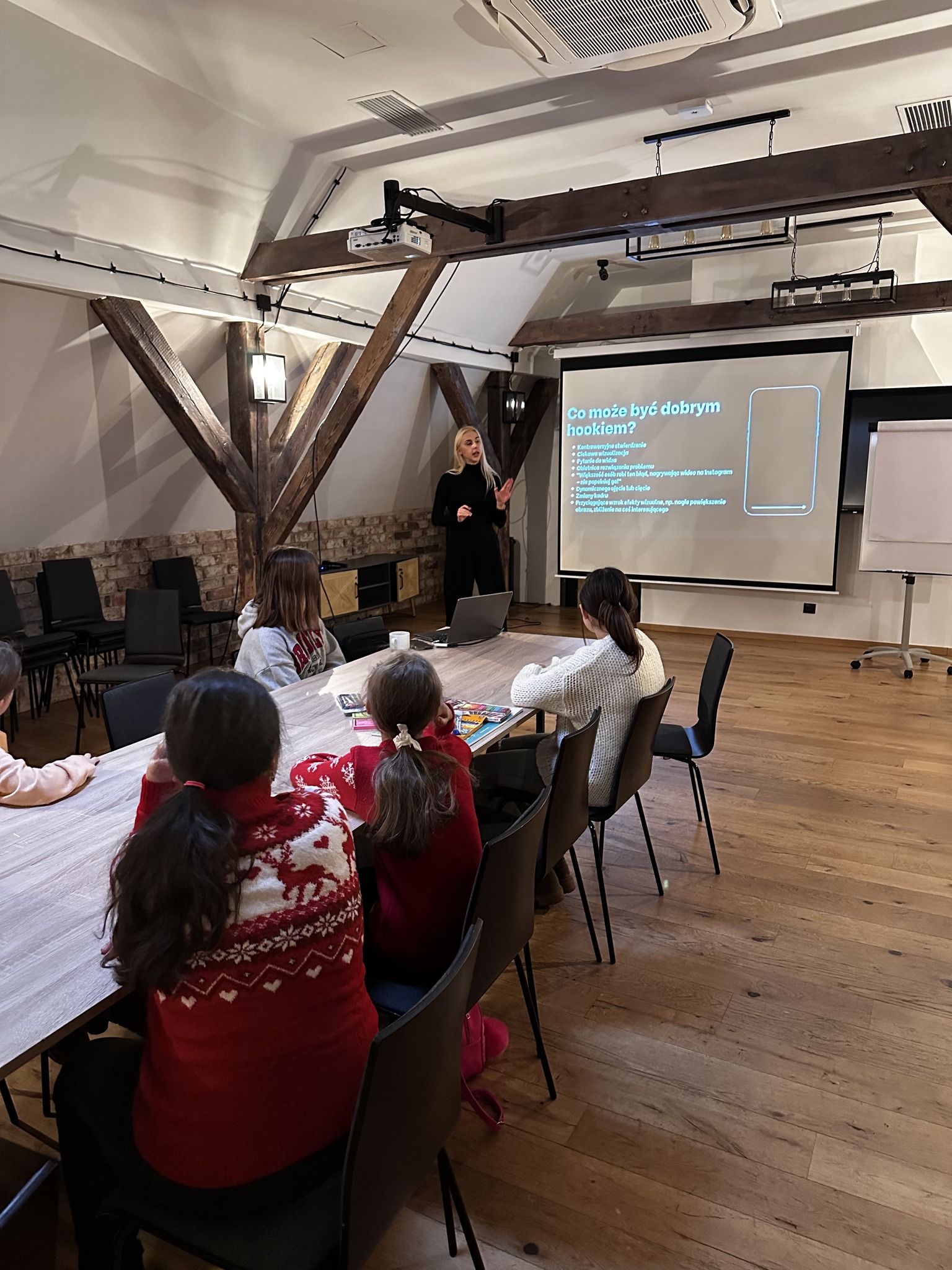 496216280_1153494340126656_2825798574467274893_n